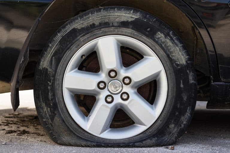 Driving With a Flat Tire: Should you do it?