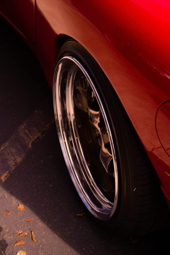 Stretched Tires Guide | Tire Hungry