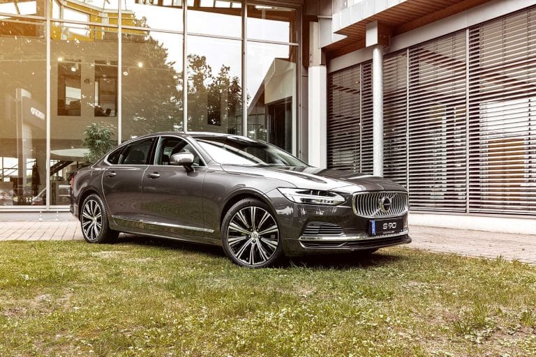 The 10 Best Tires for the Volvo S90